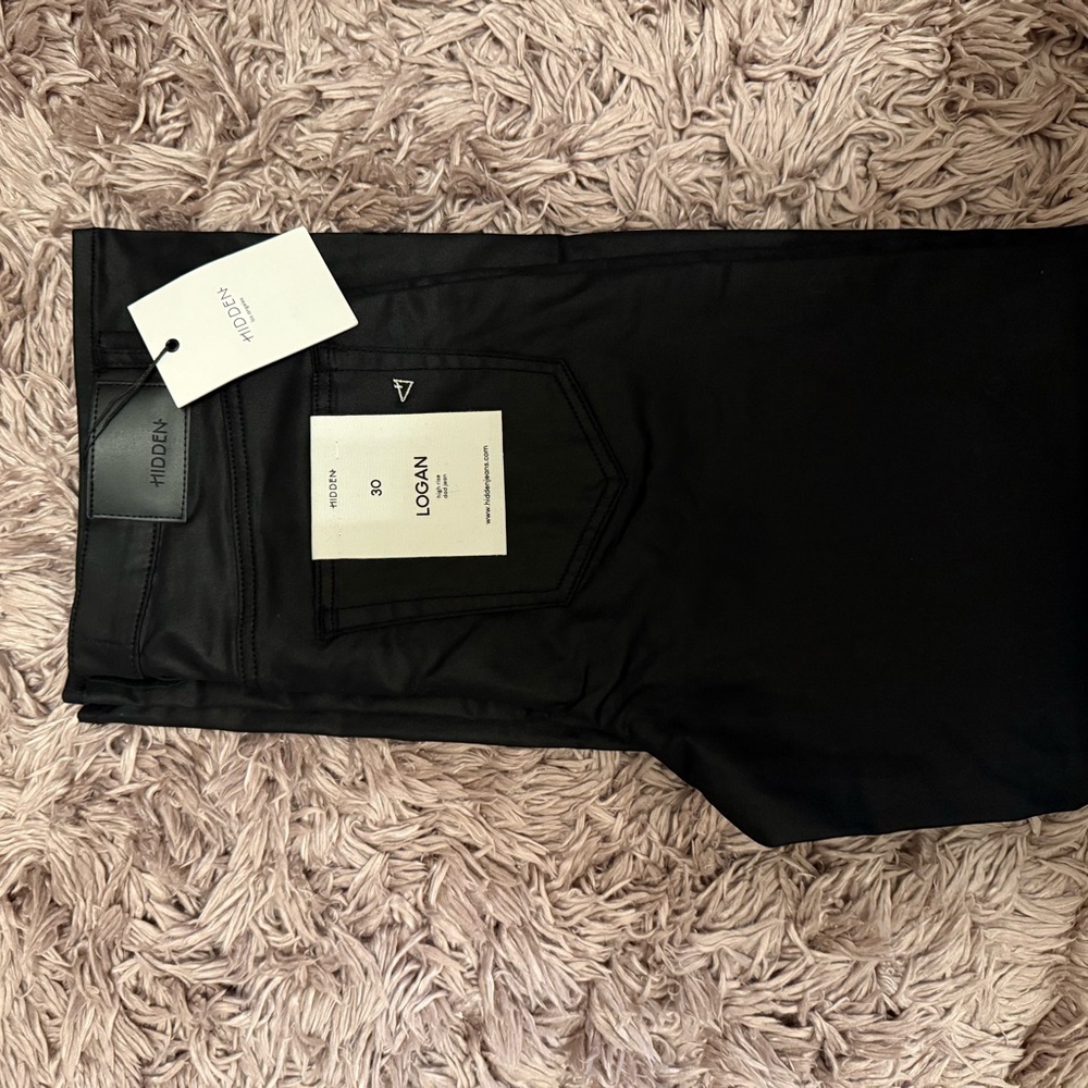 Hidden Black Coated Women’s Jeans